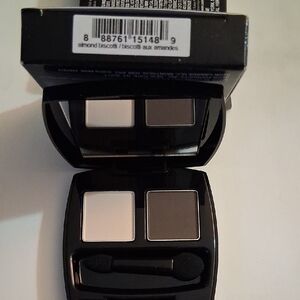 Avon Eyeshadow Palette - Almond & Biscotti